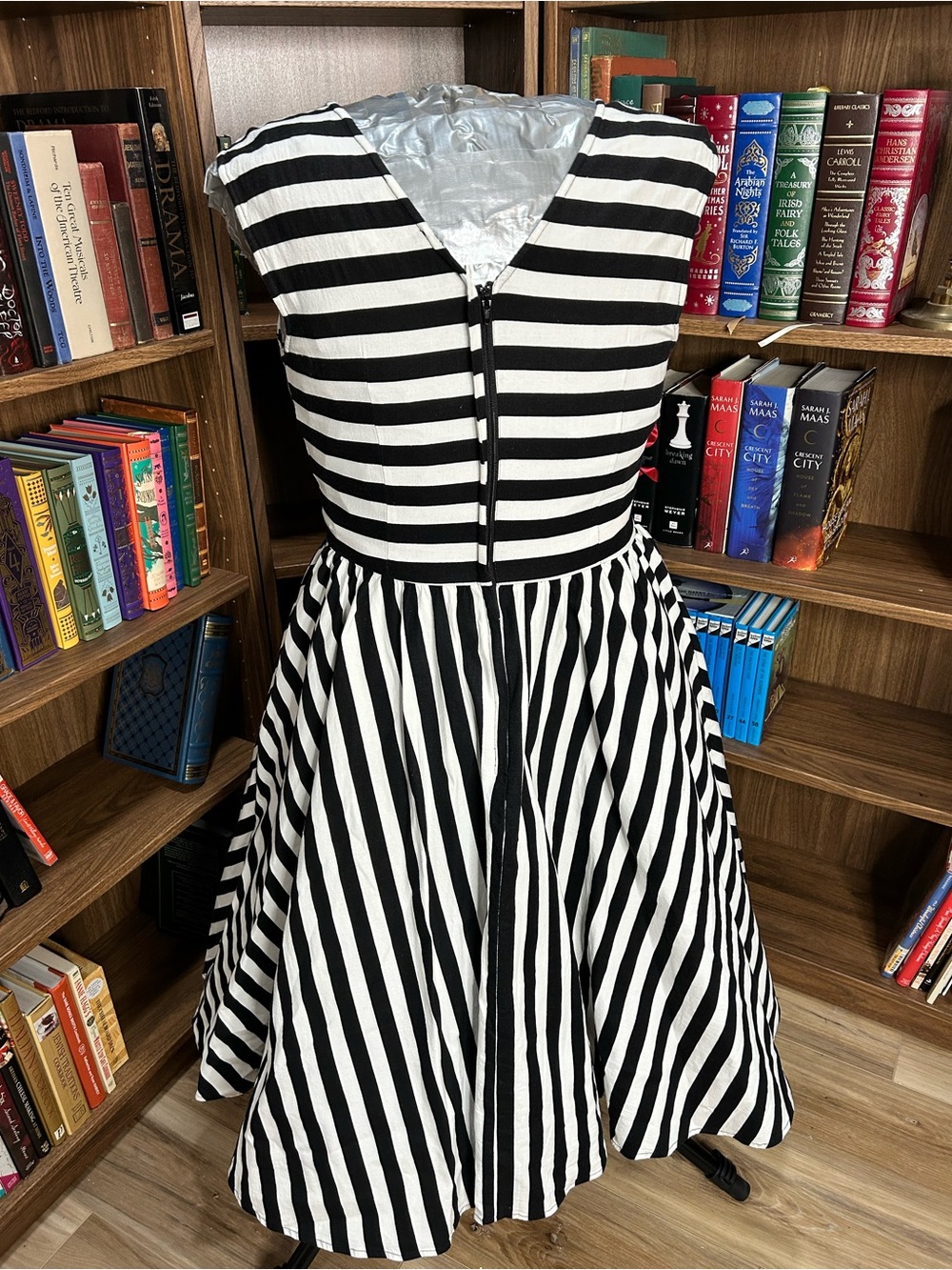 Collectif Black and White “Joanie” Swing Dress - Picture 3 of 5